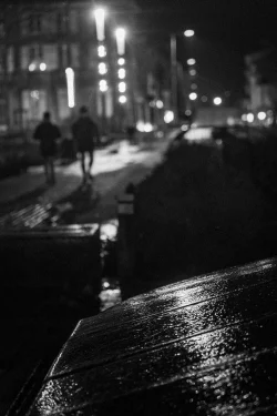 Escapade d'une nuit d'hiver Scène de rue nocturne à La Roche-sur-Yon 21 janvier