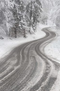 Route, Alpes, février 2026
